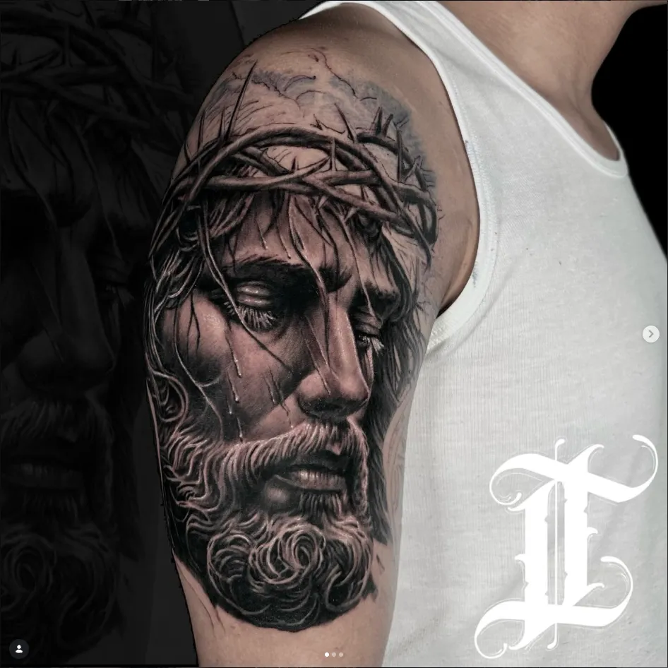 Tatuaje realista cicatrizado